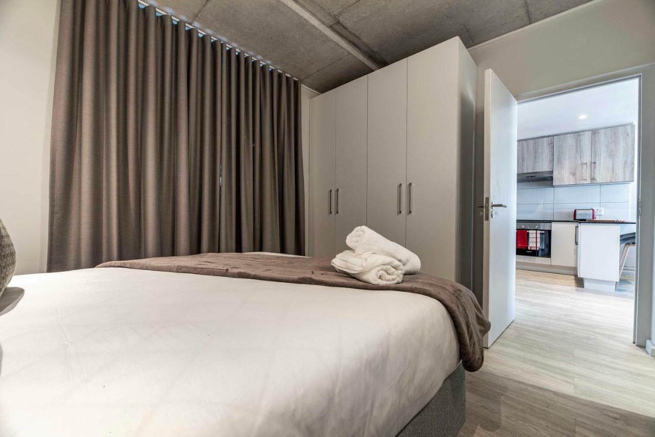C504 Woodstock Quarter Apartment Cape Town