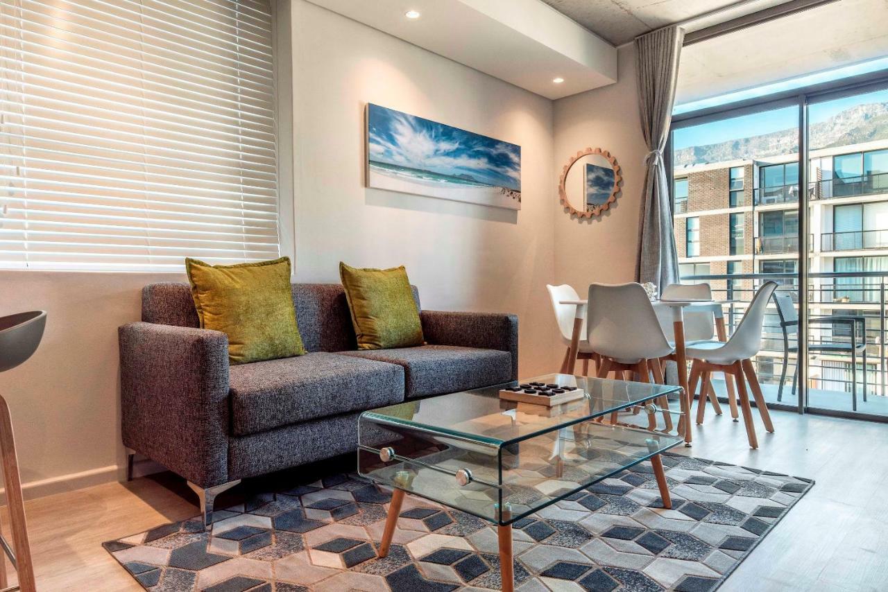 C504 Woodstock Quarter Apartment *